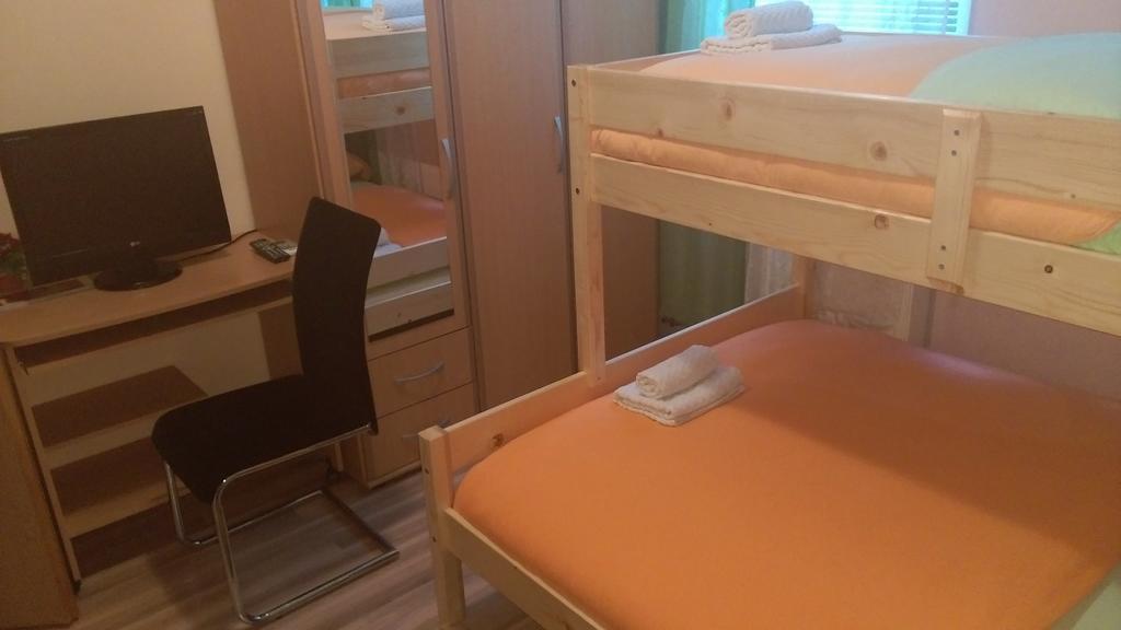 ホテル Tsc Pansion サラエヴォ 部屋 写真