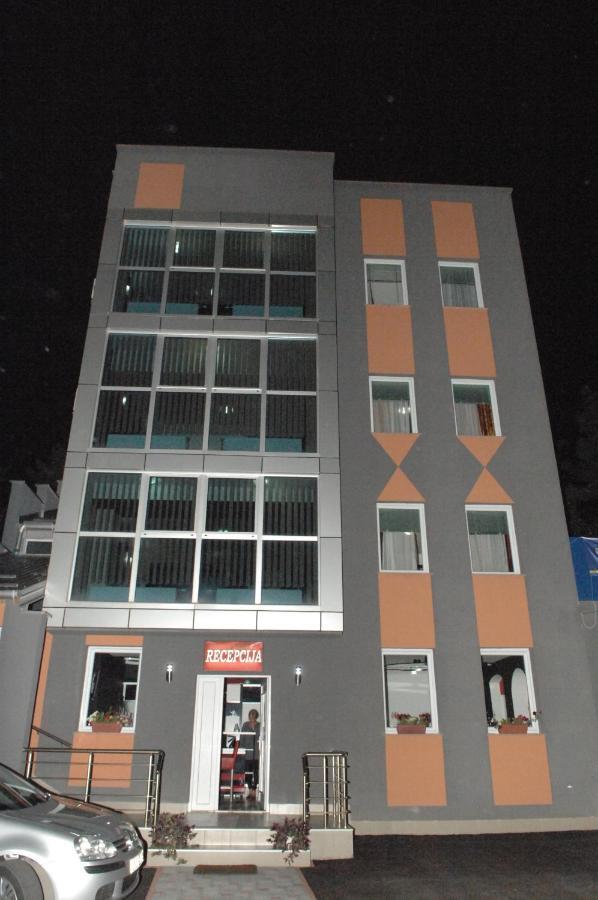 ホテル Tsc Pansion サラエヴォ エクステリア 写真